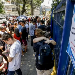 Segundo dia de prova do Enem reúne candidatos neste domingo