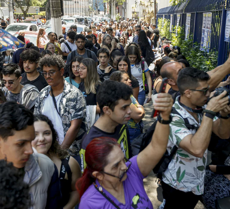 Primeiro dia de provas do Enem 2023 registra ausência média nacional de 28,1%