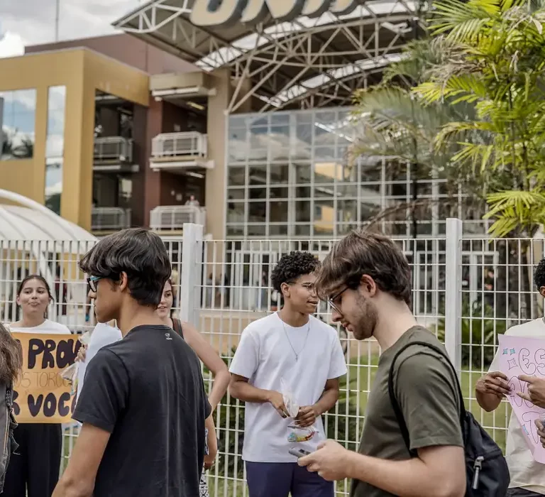 Enem está menos conteudista e mais interpretativo, dizem professores