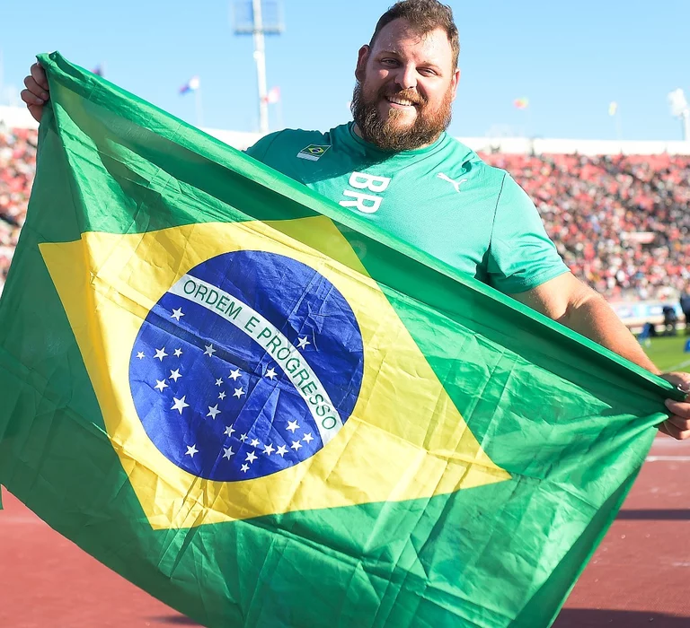 Brasileiro Darlan Romani é bicampeão pan-americano de arremesso de peso