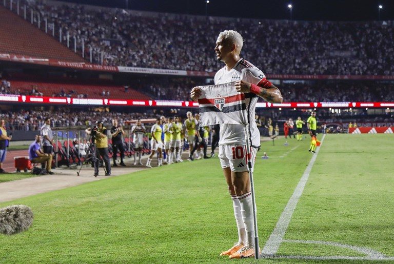 São Paulo renova contrato e Luciano deve ficar no tricolor até o fim de 2026