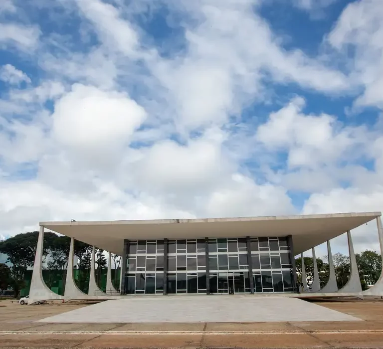 Supremo retoma nesta quarta julgamento sobre licença-paternidade