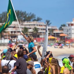 Atleta do Timão é Campeão Mundial JR de Surfe, no Rio de Janeiro