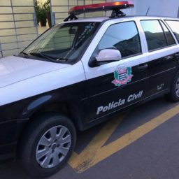 Moto de mulher é furtada da garagem de residência na zona norte