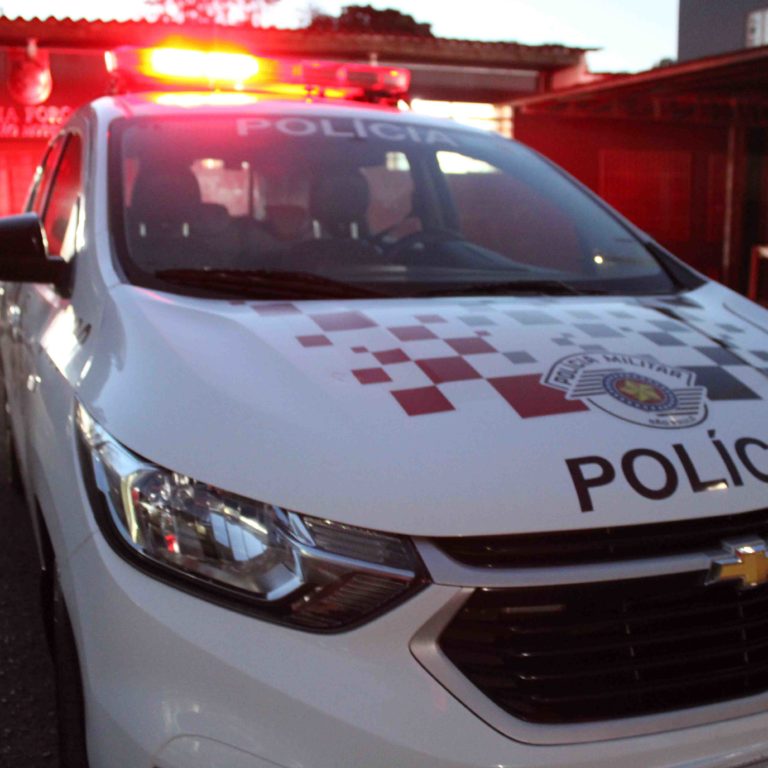 Homem vai comprar drogas na Vila Barros e tem motocicleta furtada