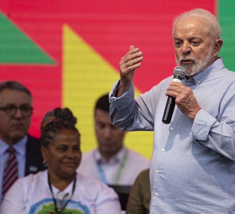 Lula diz que trabalhou em 2023 para que Brasil voltasse à normalidade