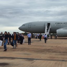 Terceiro grupo de repatriados vindos de Gaza chega ao Brasil neste sábado