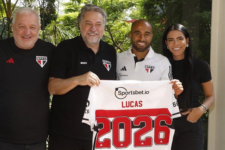 São Paulo confirma a permanência de Lucas até 2026