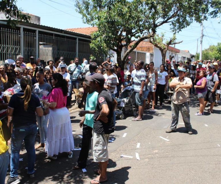 Cerca de 10 mil famílias devem ser beneficiadas no Natal Solidário