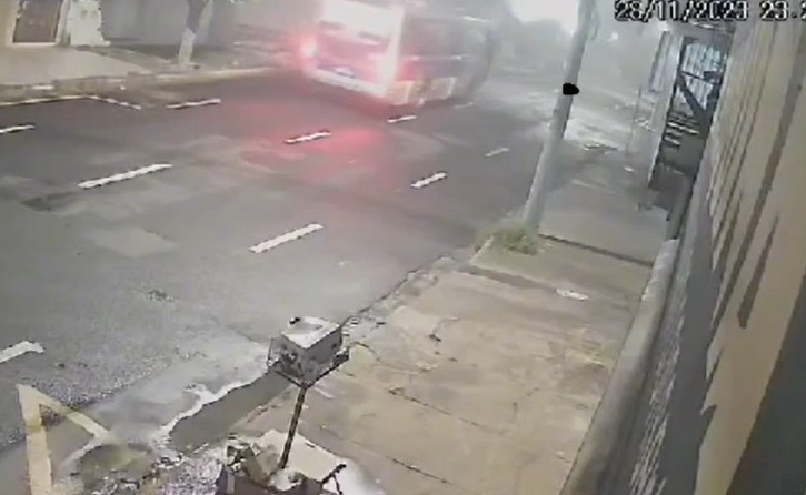 Vídeo mostra acidente que vitimou motociclista na zona norte