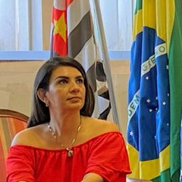 Vereadora de Gália que retomou presidência da Câmara faz primeira atividade oficial