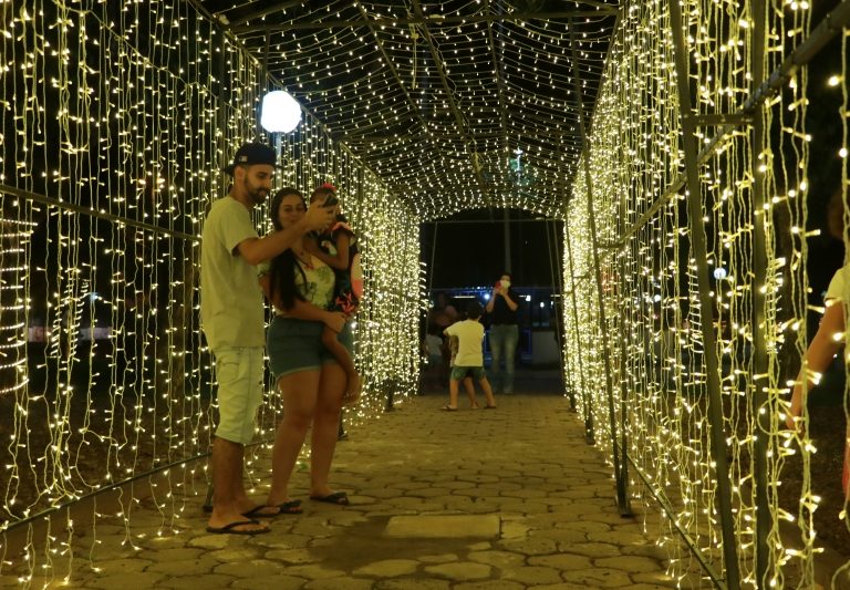 Tradicional Vila Noel tem início nesta sexta-feira com atrações em Garça