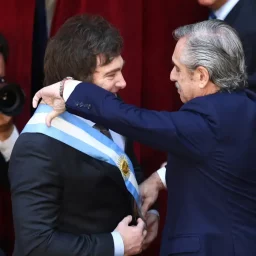 Javier Milei toma posse como novo presidente da Argentina