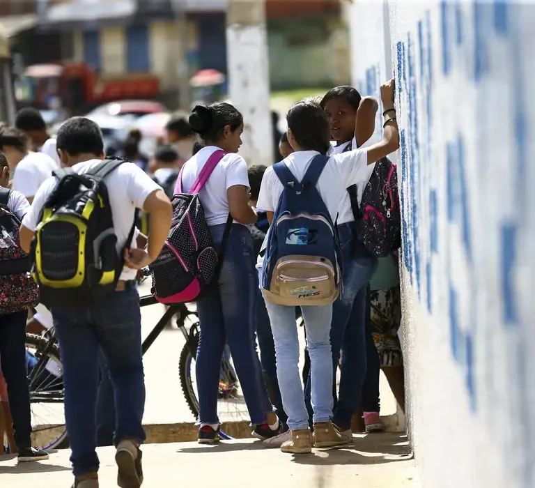 Pisa: Brasil mantém estabilidade em matemática, leitura e ciências