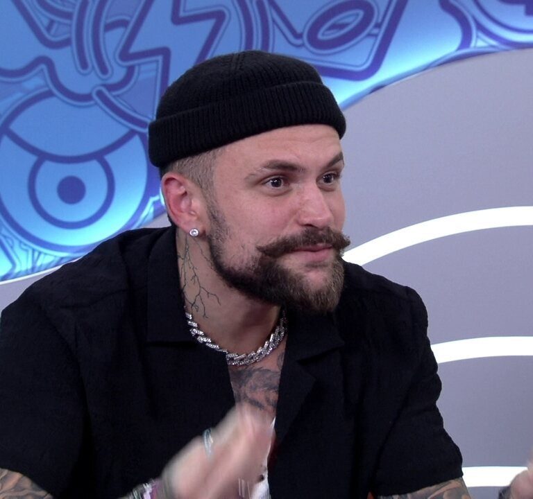 Vinicius é o quinto eliminado do Big Brother Brasil 24 com 9,92% dos votos