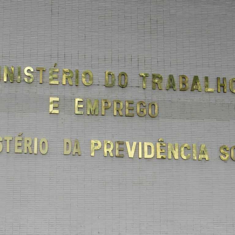 Mais de 250 auditores do trabalho deixam cargos em protesto contra falta de estrutura