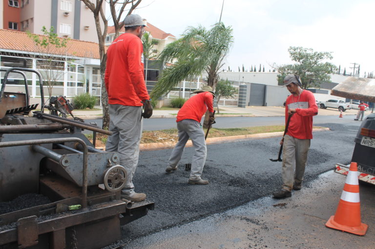 Prefeitura abre licitação de R$ 10 mi para recapeamento asfáltico