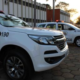 Fiat Uno de idosa é furtado no centro de Marília