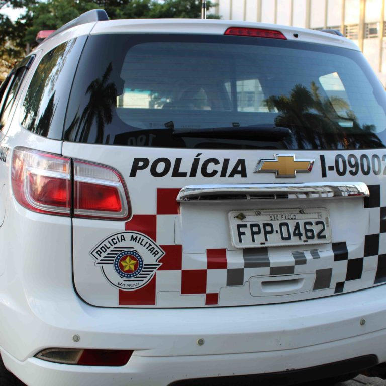 Vigilante faz mulher e filho reféns em imóvel na zona leste de Marília