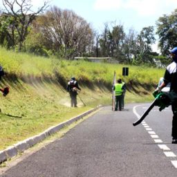 Mutirão da limpeza chega à avenida Cascata e na fase final da avenida João Ramalho