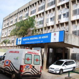 Idoso que sofreu acidente de moto morre durante em hospital de Assis