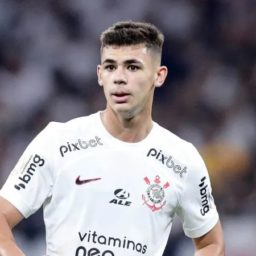 PSG compra Moscardo agora e empresta jogador ao Corinthians até junho