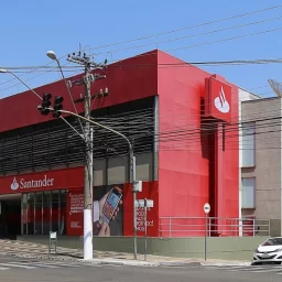 Santander lucra R$ 9,4 bilhões em 2023, 28% a menos que no ano anterior