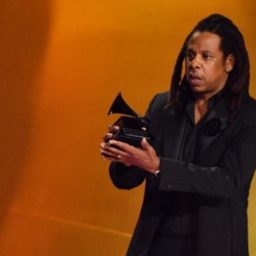 Jay-Z alfineta Grammy por nunca ter premiado Beyoncé com álbum do ano