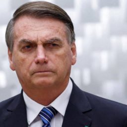 Jair Bolsonaro passa por exames e avalia necessidade de nova cirurgia abdominal