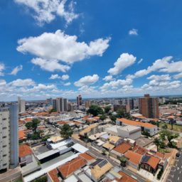 Epidemia e mortes fazem vacinas contra dengue sumirem das clínicas de Marília