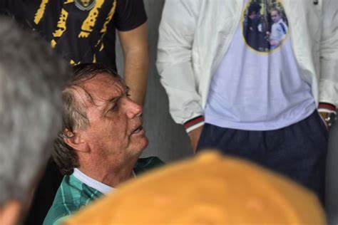 Pastores silenciam sobre operação contra Bolsonaro; ‘covardes’, diz Malafaia