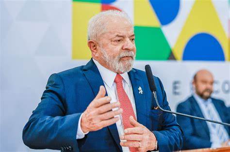 Lula lembra 8/1 em mensagem e defende diálogo que supere preferências políticas