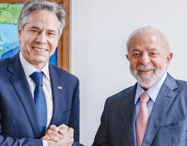 Lula recebe Antony Blinken no Planalto em meio à crise com Israel