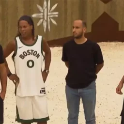 Ex-jogador Ronaldinho Gaúcho participa do reality No Limite na Turquia