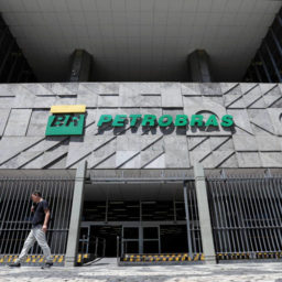 Petrobras confirma retenção de dividendos e propõe destinar R$ 633 mi à pesquisa