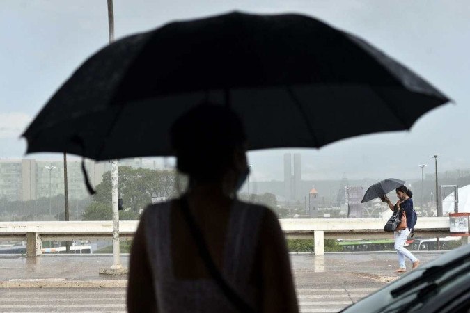 Fim de semana de Páscoa será de calor e pancadas de chuva pelo país