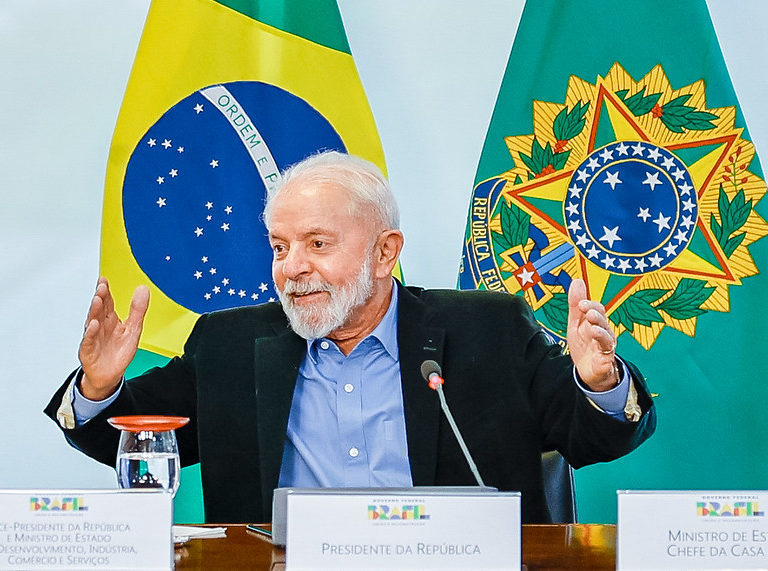 Veto de Lula sobre golpe de 64 provoca mal-estar entre Múcio e ex-presidente do PT