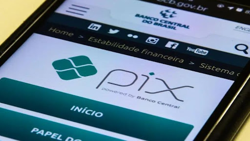 Usuários relatam serviços do PIX com instabilidade nesta segunda-feira