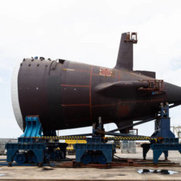 Brasil negocia com França acordo para combustível nuclear de submarino, diz Itamaraty