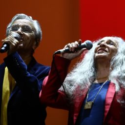 Caetano e Bethânia anunciam turnê em dupla por  Estados do Brasil