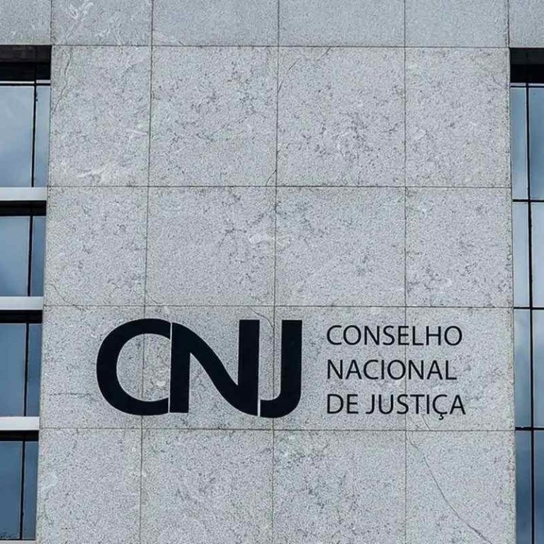 Edital de concurso público do CNJ é divulgado com salários de até R$ 13,9 mil