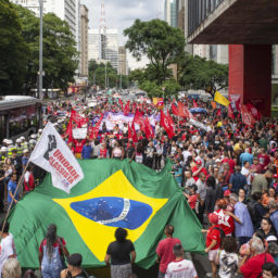 Governo Lula se distancia de atos da esquerda contra Bolsonaro e pela democracia