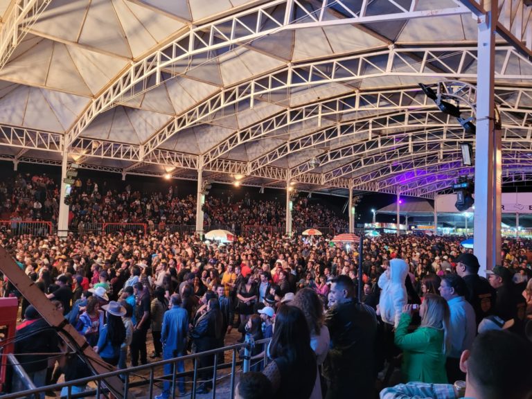 Com grandes shows, Vera Cruz abre nesta quinta-feira nova edição do Rodeio Festival