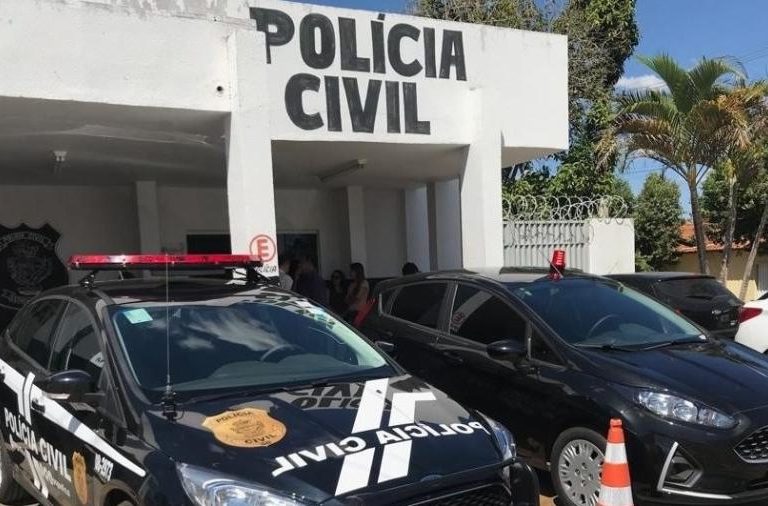 Mulher questiona homem por usar banheiro feminino e é morta a tiros em Goiás