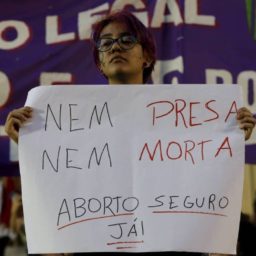 Mulheres que abortam sentem alívio, não arrependimento, diz autora de estudo sobre o tema