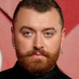 No Festival Lollapalooza, cantor Sam Smith quer rosas e SZA pede gengibre