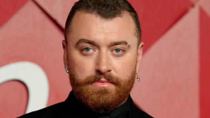 No Festival Lollapalooza, cantor Sam Smith quer rosas e SZA pede gengibre