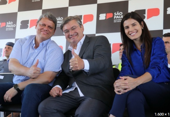 Tarcísio e Dani Alonso anunciam R$ 257 milhões para a saúde na região