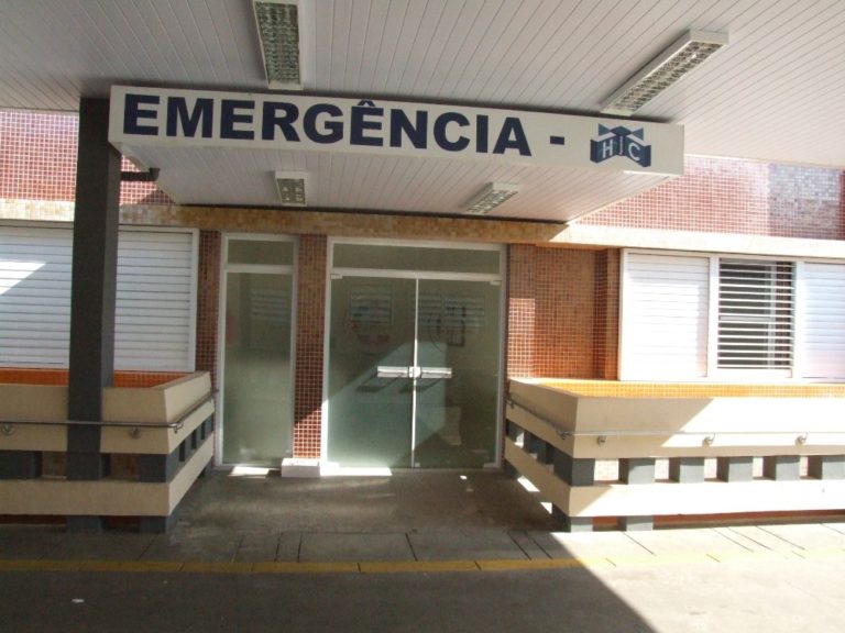 Idoso encontrado caído em rua de Garça morre no Hospital das Clínicas de Marília