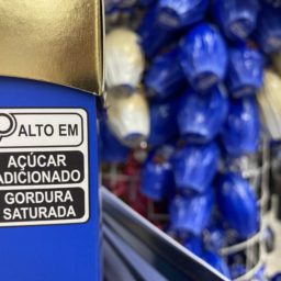 Selos de alerta para açúcar e gordura não incomodam consumidores de ovos de Páscoa